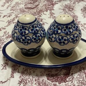 Vintage Hand Painted Boleslawiec Blue Floral Salt and Pepper Shaker Set